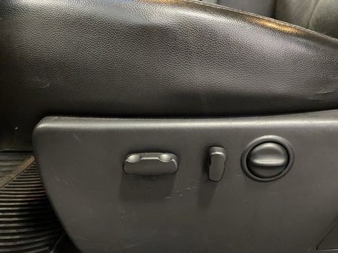 Used 2013 GMC Sierra 2500 SLT w/ SLT Convenience Package image 14