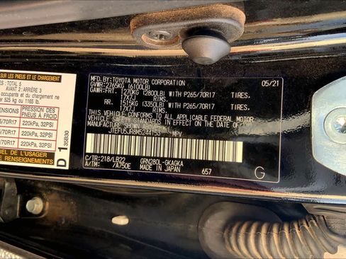 Used 2021 Toyota 4Runner SR5 Premium w/ Moonroof Package RWD image 34