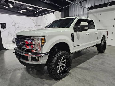 Used 2018 Ford F250 Lariat w/ Lariat Ultimate Package AWD/4WD image 28