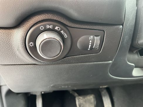 Used 2025 Dodge Durango GT AWD/4WD image 19