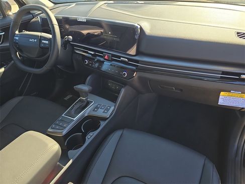 New 2026 Kia Sportage SX image 14