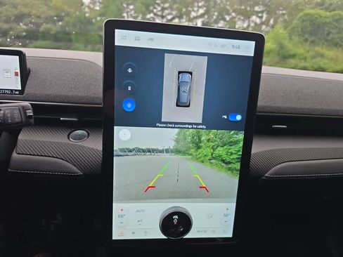 Used 2021 Ford Mustang Mach-E Premium image 21