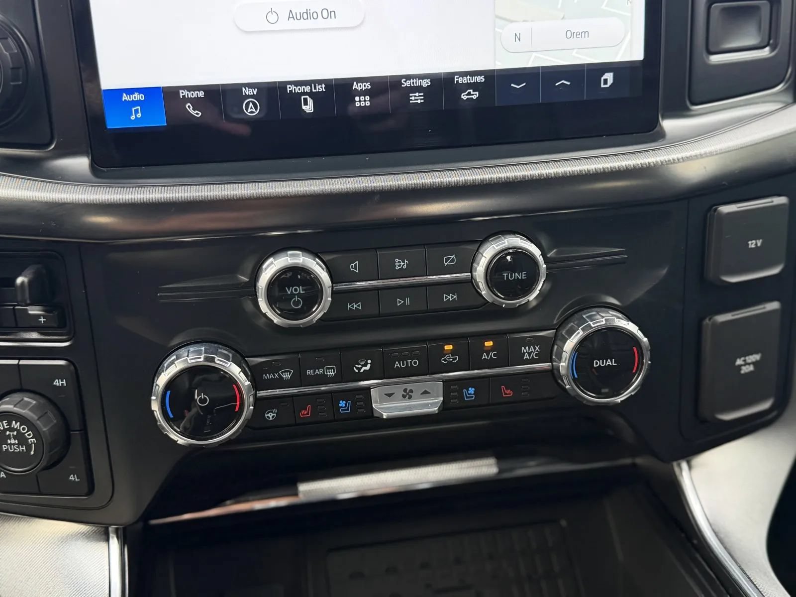 Used 2024 Ford F150 Platinum w/ FX4 Off-Road Package AWD/4WD image 35