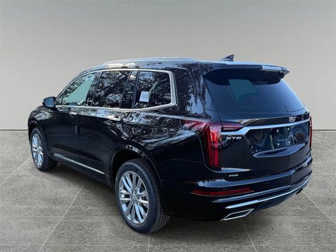 New 2025 Cadillac XT6 Premium Luxury image 11
