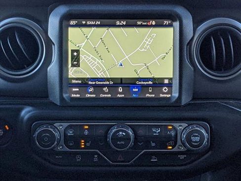 Used 2022 Jeep Wrangler Unlimited Sport image 12