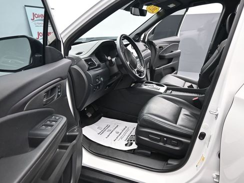 Used 2023 Honda Passport EX-L image 17