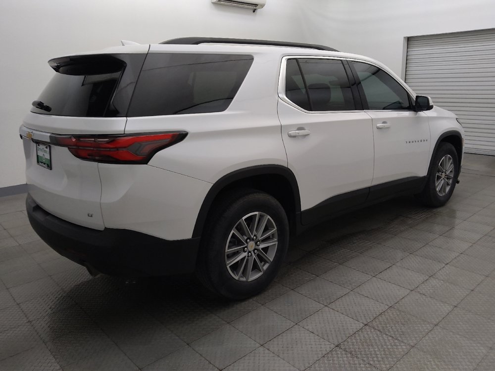 Used 2023 Chevrolet Traverse LT FWD image 10