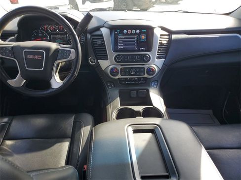 Used 2019 GMC Yukon SLT image 15