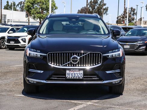 Used 2023 Volvo XC60 B5 Plus w/ Protection Package Premier FWD image 2