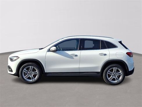 Certified 2022 Mercedes-Benz GLA 250 4MATIC w/ Premium Package Lite image 7