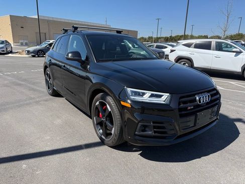 Used 2020 Audi SQ5 Prestige w/ Prestige Package image 3