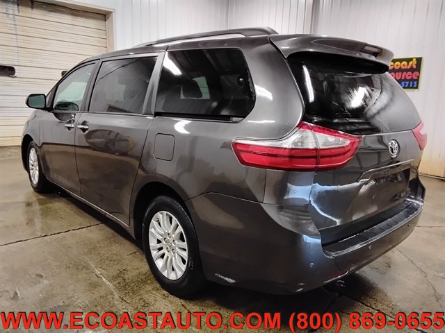 Used 2015 Toyota Sienna XLE w/ XLE Navigation Package FWD image 6