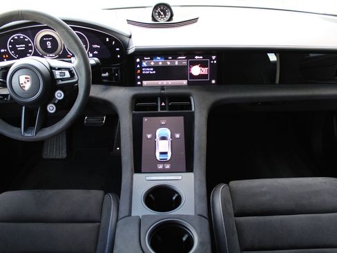 Certified 2025 Porsche Taycan Turbo GT image 23