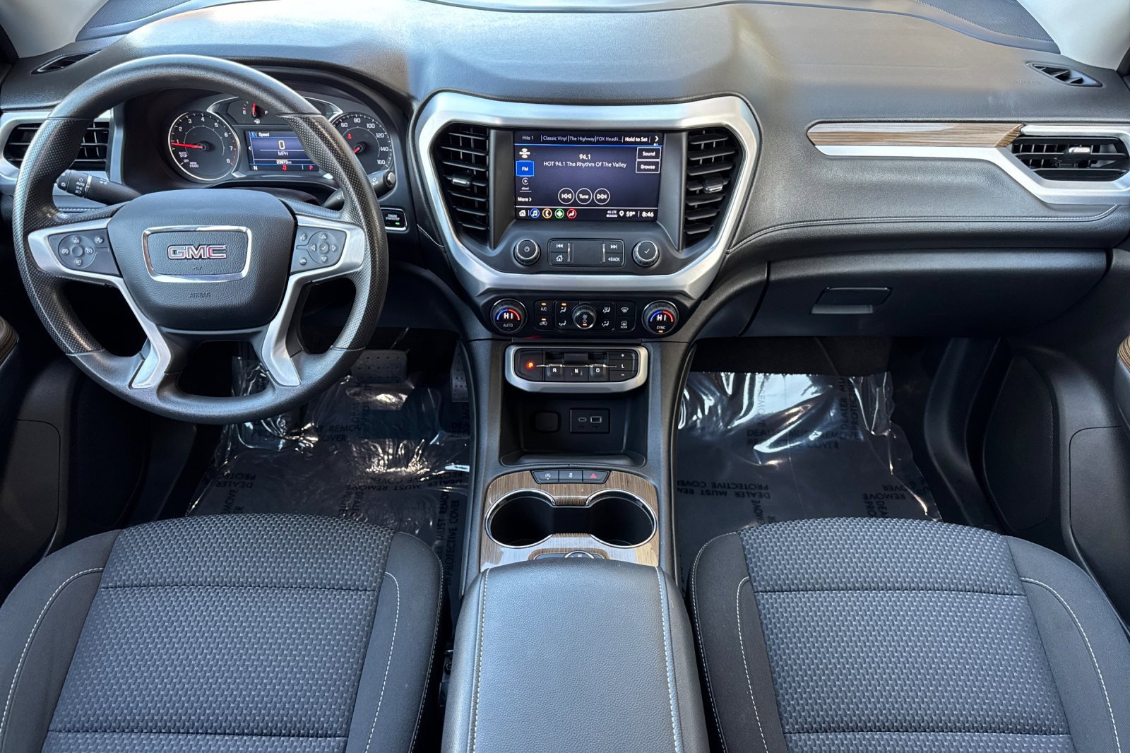 Certified 2023 GMC Acadia SLE w/ LPO, Cargo Package FWD image 14