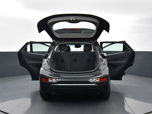 Used 2017 Chevrolet Bolt Premier w/ Driver Confidence II Package image 33