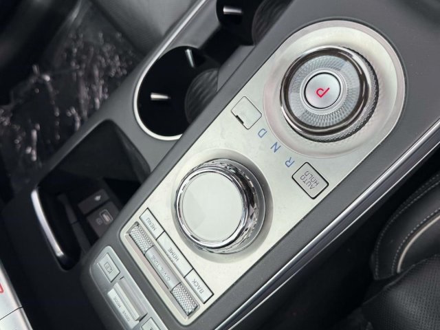 Used 2023 Genesis GV70 2.5T w/ Advanced Package AWD/4WD image 21