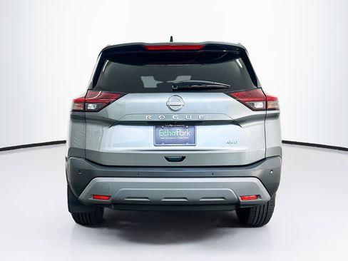 Used 2023 Nissan Rogue S image 7