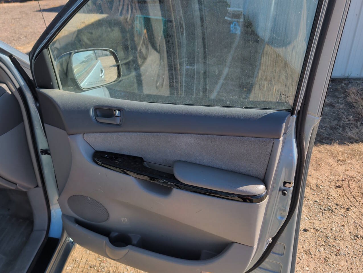 Used 2005 Toyota Sienna LE FWD image 30
