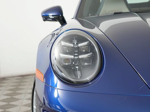 Certified 2025 Porsche 911 Carrera RWD image 11