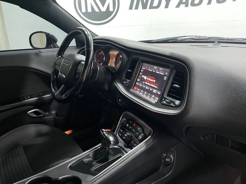 Used 2020 Dodge Challenger R/T Scat Pack RWD image 17