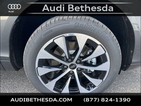 New 2026 Audi Q3 quattro 2.0T AWD/4WD image 9