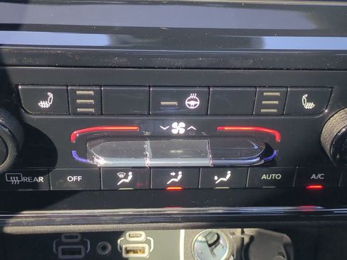 New 2025 Jeep Grand Cherokee L Altitude AWD/4WD image 25