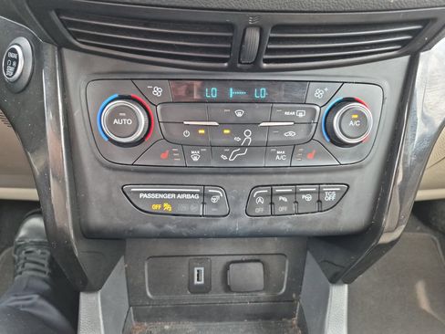 Used 2017 Ford Escape Titanium w/ Equipment Group 301A image 32