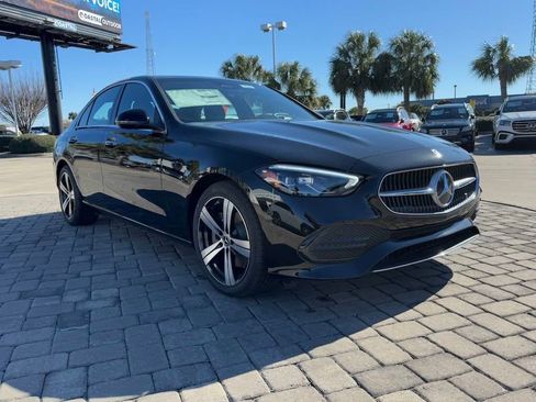 Used 2025 Mercedes-Benz C 300 Sedan image 6