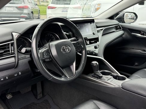 Used 2024 Toyota Camry SE image 19