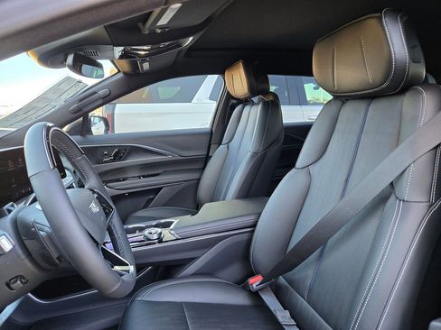 New 2026 Cadillac Lyriq Sport image 28