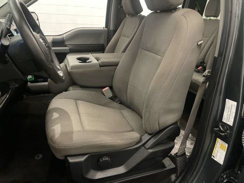 Used 2018 Ford F150 XLT AWD/4WD image 11