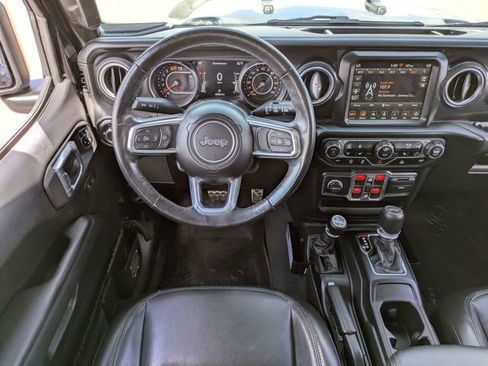 Used 2023 Jeep Wrangler Unlimited Sahara image 16