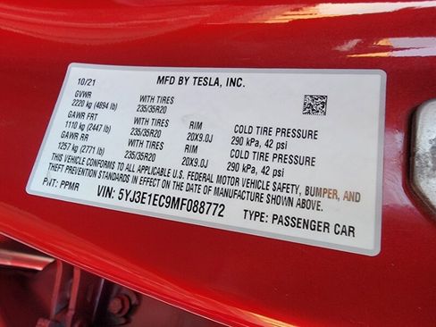 Used 2021 Tesla Model 3 Performance image 32