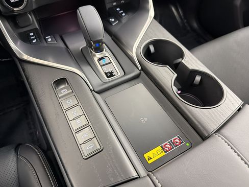 New 2026 Lexus LX 700h Luxury image 23