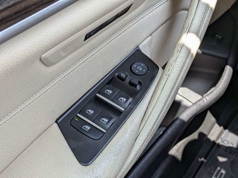 Used 2017 BMW 530i RWD image 19