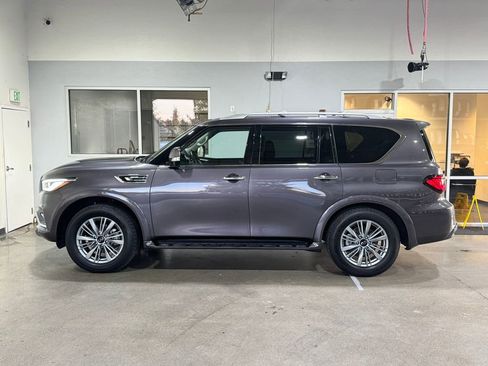 Used 2022 INFINITI QX80 Luxe w/ Cargo Package AWD/4WD image 7