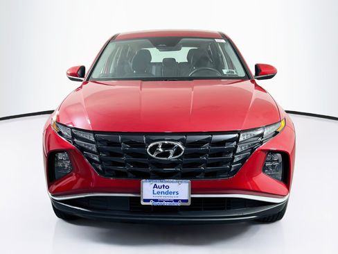 Used 2023 Hyundai Tucson SE AWD/4WD image 2