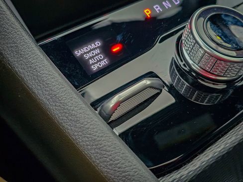 New 2025 Jeep Grand Cherokee Limited image 29