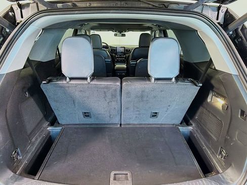 Used 2022 Ford Explorer Limited w/ Equipment Group 301A image 28