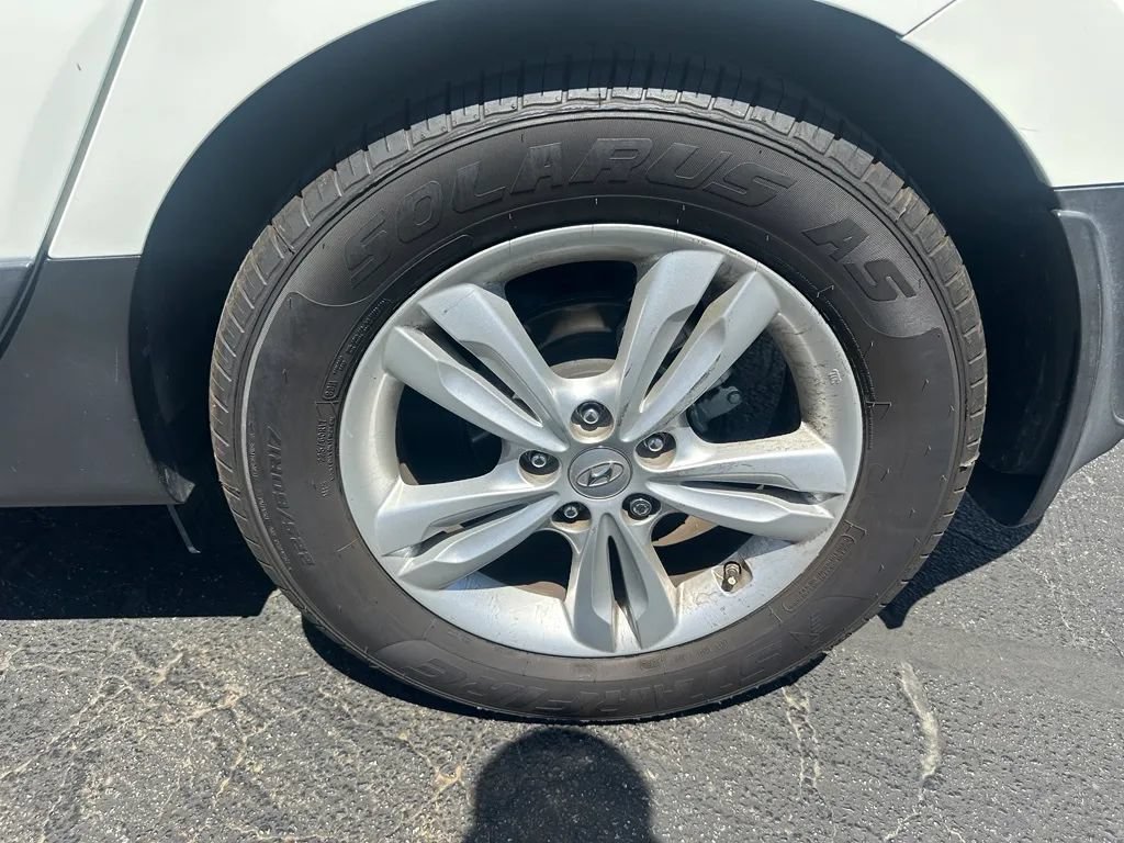 Used 2012 Hyundai Tucson GLS FWD image 3