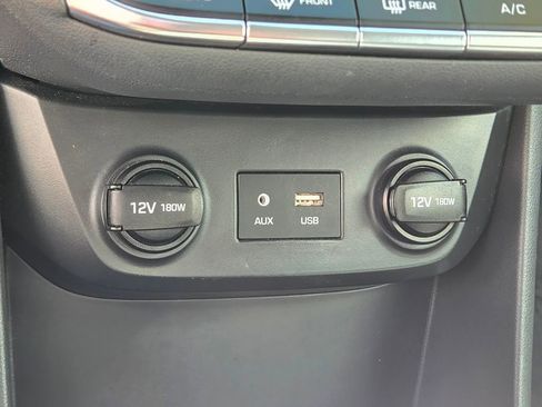 Used 2019 Hyundai Ioniq Limited FWD image 21