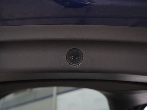 Used 2020 Tesla Model Y Performance image 16