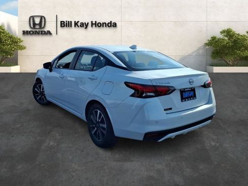 Used 2025 Nissan Versa SV image 6