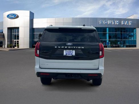 Certified 2025 Ford Expedition Max Active RWD image 4