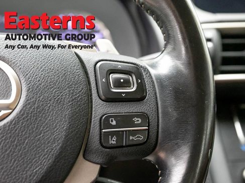 Used 2018 Lexus IS 300 AWD w/ Comfort Package image 17