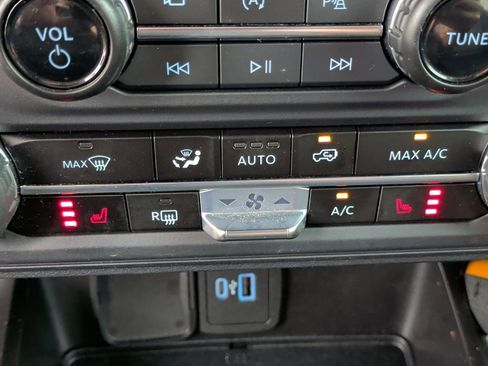 Used 2023 Ford Bronco Badlands AWD/4WD image 25