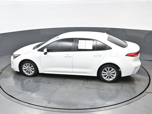Used 2023 Toyota Corolla LE image 36