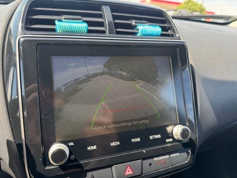 Used 2021 Mitsubishi Outlander Sport LE FWD image 30