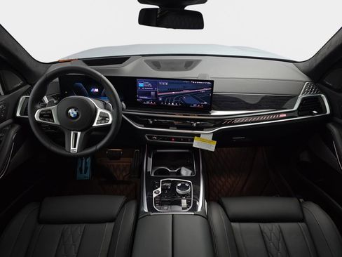 New 2026 BMW X7 M60i image 10