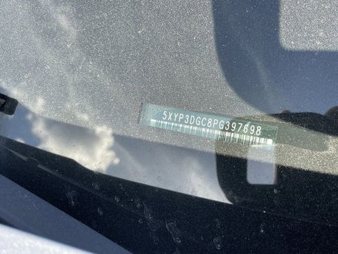 Certified 2023 Kia Telluride EX w/ EX Captain's Chair Package image 10